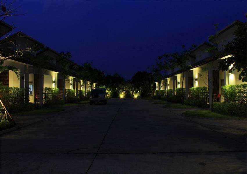 Ban Talat Saabpaiboon Grand Resort חדר תמונה